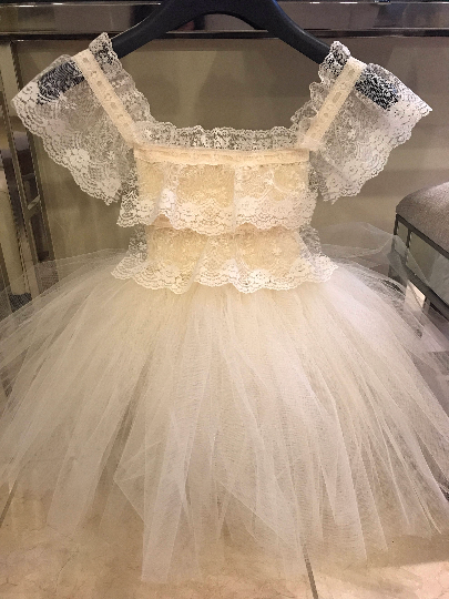 Petite Dentelle Dress - Off the Shoulder lace dress